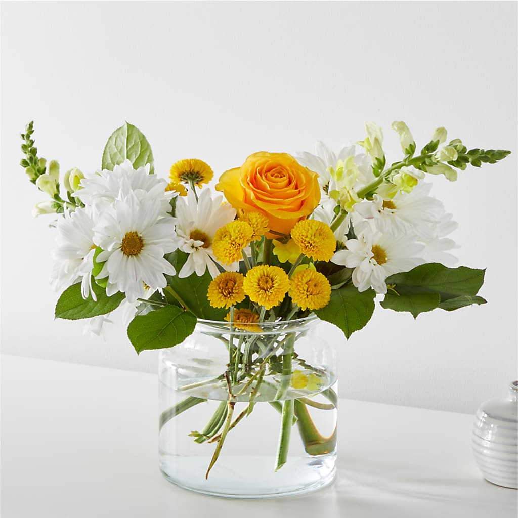 Sun Salutation Bouquet – Sandy Run Sndwich Shop And Florist Llc, Gaston SC