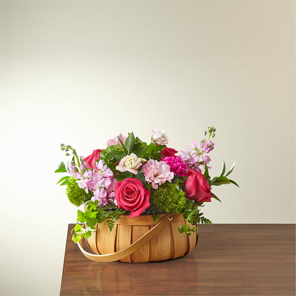 Radiance in Bloom Basket – Sandy Run Sndwich Shop And Florist Llc, Gaston SC