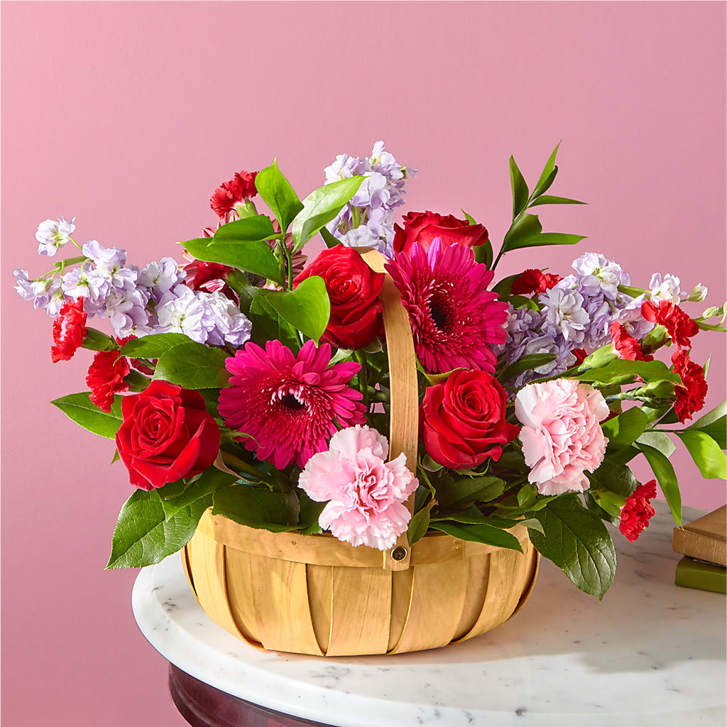 Pink Picnic Basket – Sandy Run Sndwich Shop And Florist Llc, Gaston SC