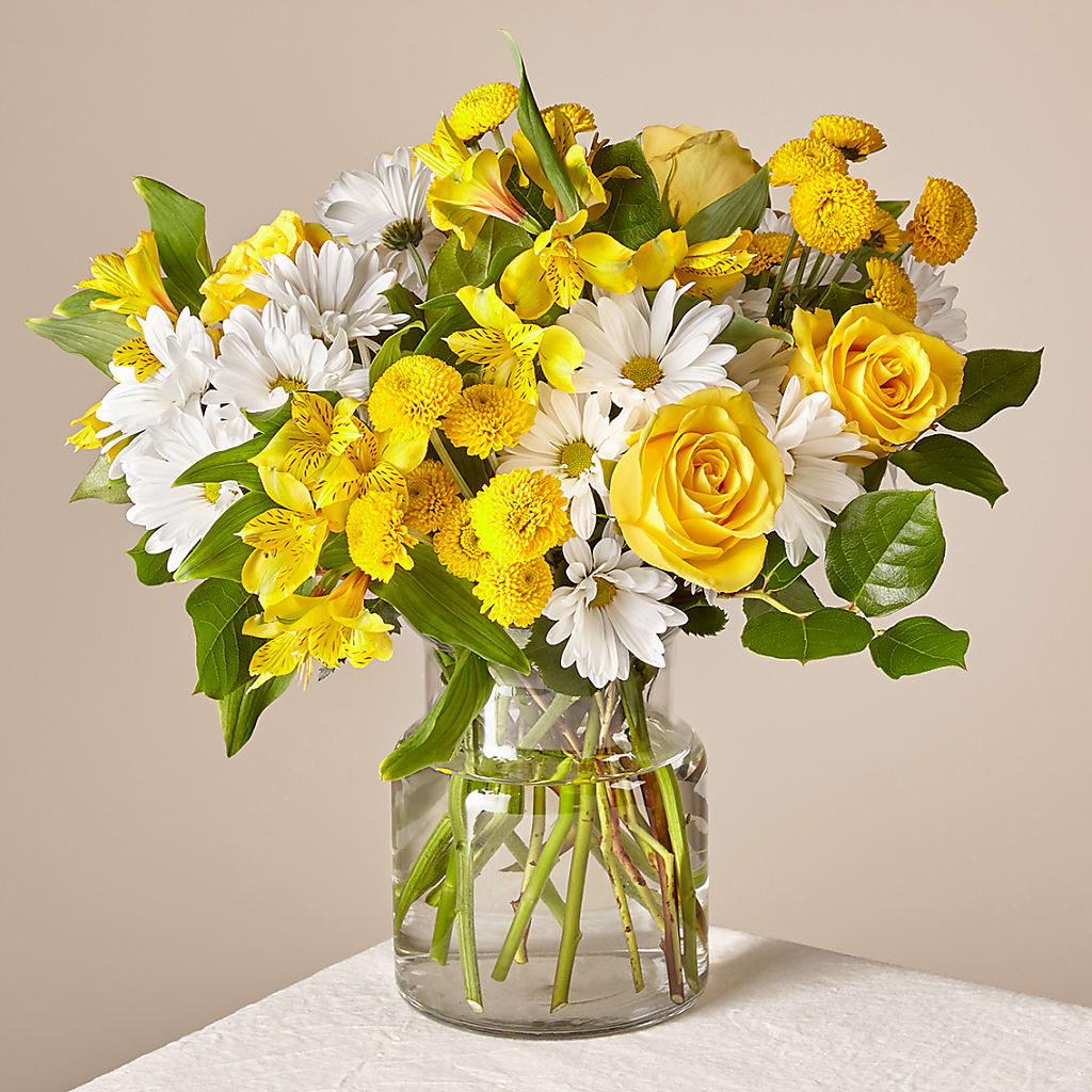 Sunny Sentiments Bouquet – Sandy Run Sndwich Shop And Florist Llc, Gaston SC