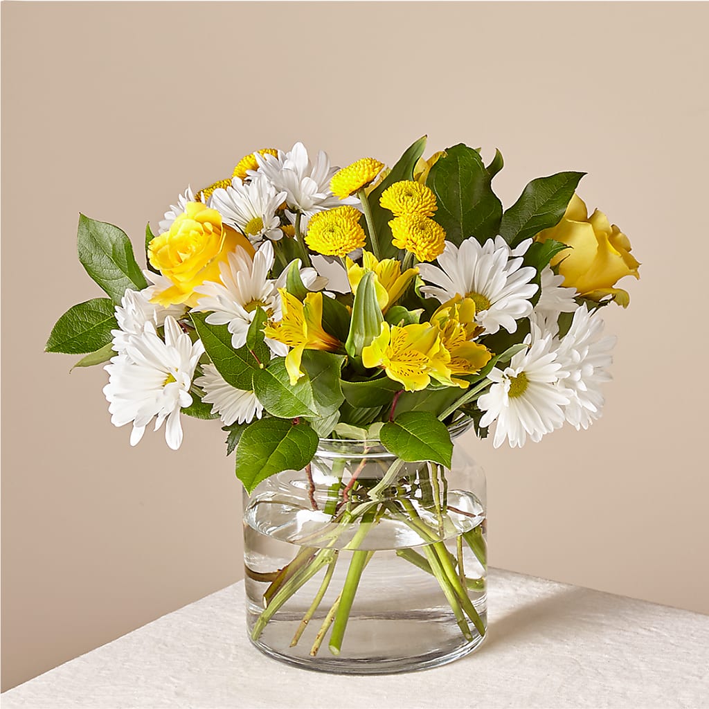 Sunny Sentiments Bouquet – Sandy Run Sndwich Shop And Florist Llc, Gaston SC