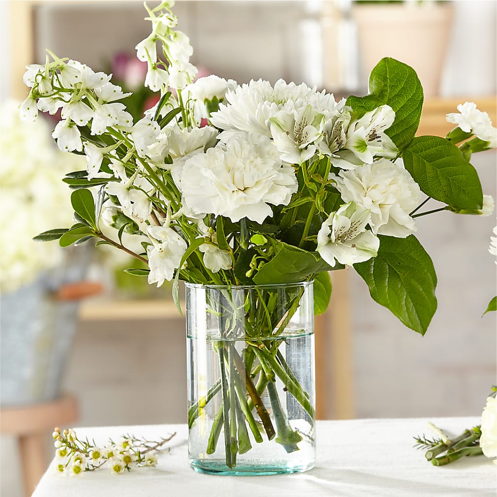 Classic Ivory – A Florist Original – Sandy Run Sndwich Shop And Florist Llc, Gaston SC