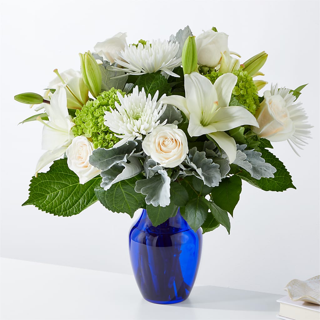 Snowy Dreams Bouquet – Sandy Run Sndwich Shop And Florist Llc, Gaston SC