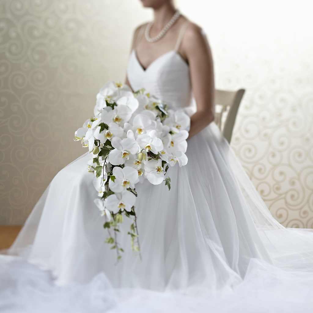 Classic White Bouquet – Sandy Run Sndwich Shop And Florist Llc, Gaston SC