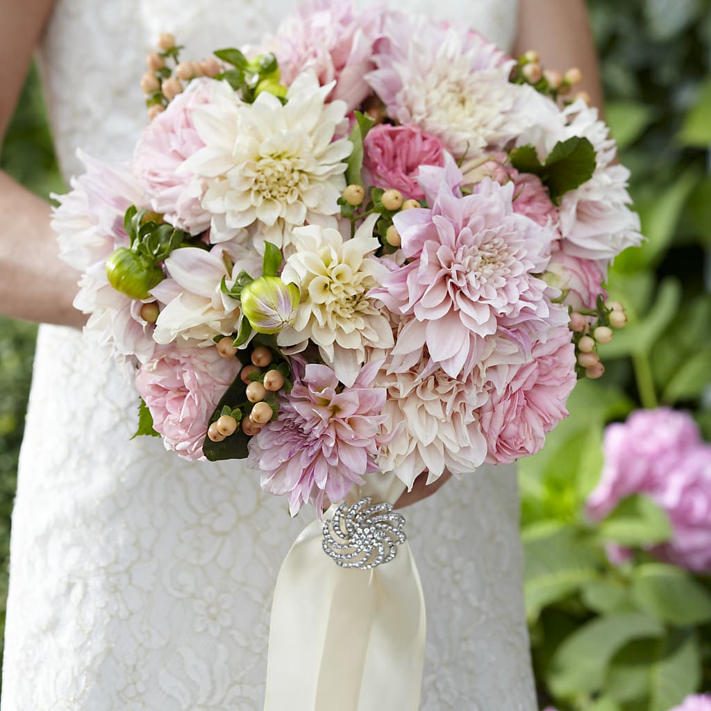 Heart's Promise Bouquet – Sandy Run Sndwich Shop And Florist Llc, Gaston SC