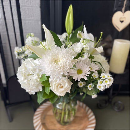 Classic Ivory – A Florist Original –  Sandy Run Sndwich Shop And Florist Llc, Gaston SC