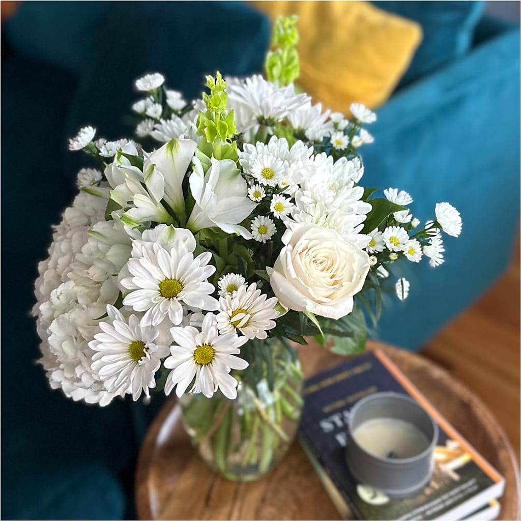 Classic Ivory – A Florist Original –  Sandy Run Sndwich Shop And Florist Llc, Gaston SC