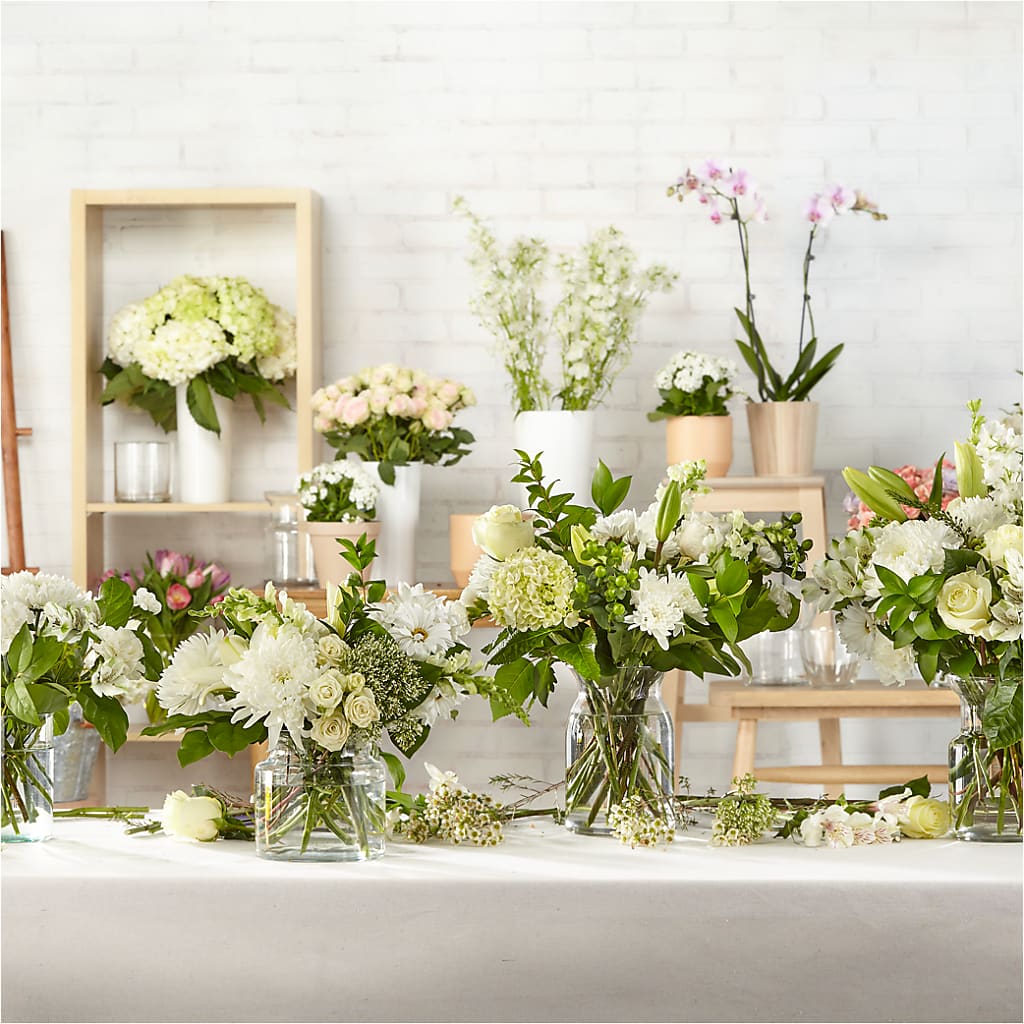 Classic Ivory – A Florist Original –  Sandy Run Sndwich Shop And Florist Llc, Gaston SC