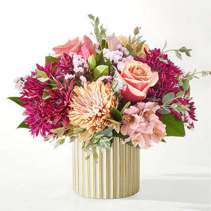 Berry Cobbler Bouquet with Ivory Vase –  Sandy Run Sndwich Shop And Florist Llc, Gaston SC